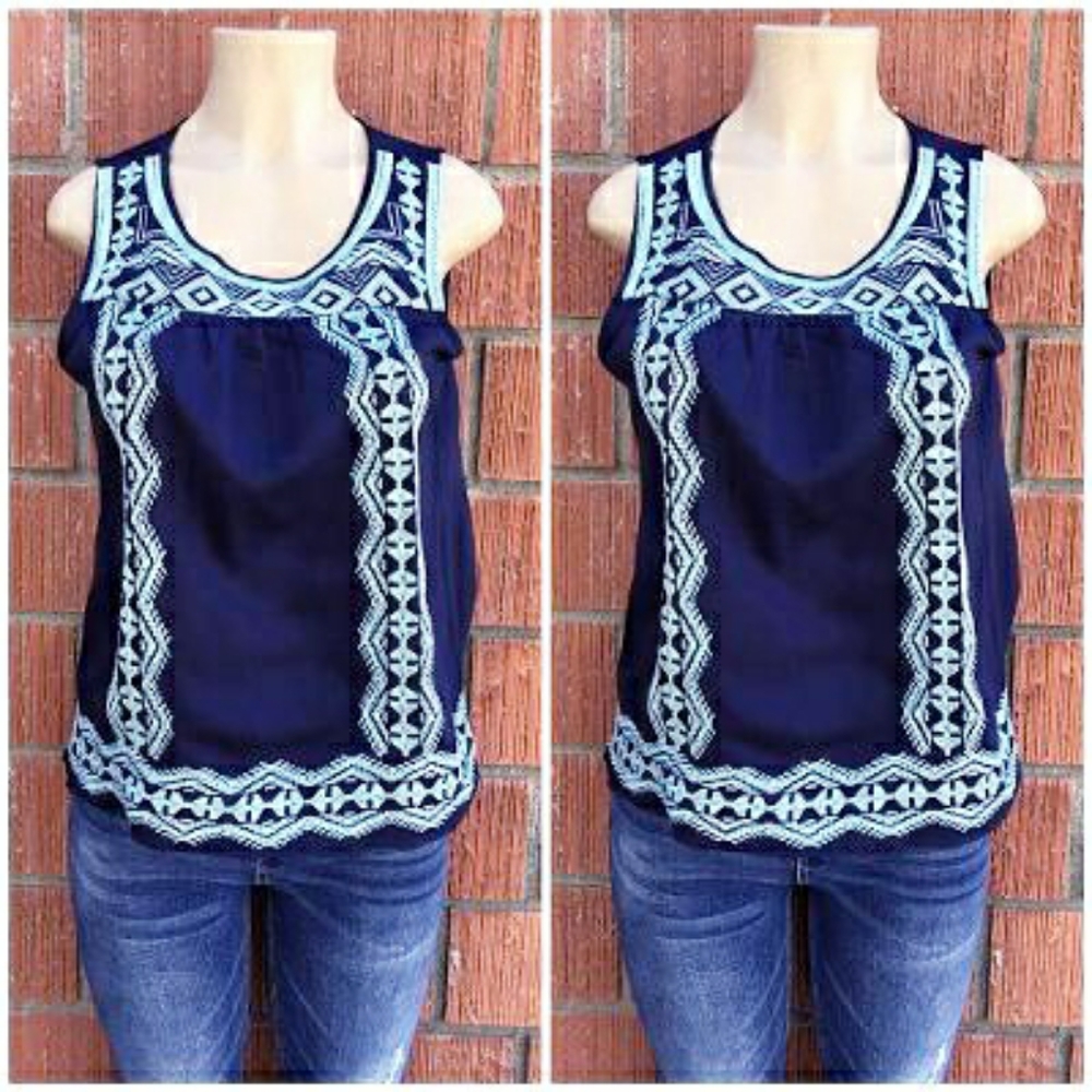 SKIES ARE BLUE Stitch Fix Navy Blue Embroidery Top - Picture 1 of 4